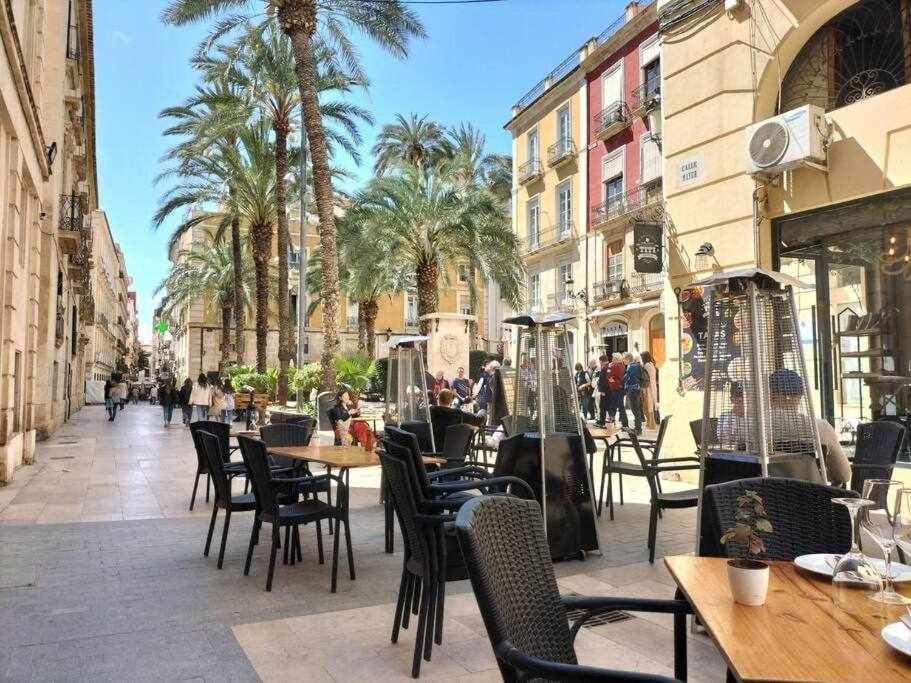 Loft Old City Couples Getaway Alicante Exterior photo